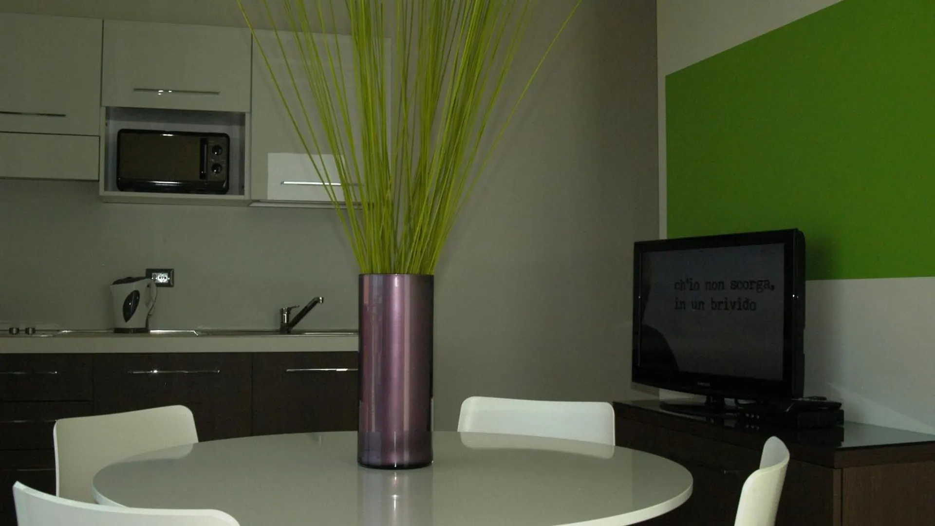 Prada' Home Eco Suites Bardolino 4*,